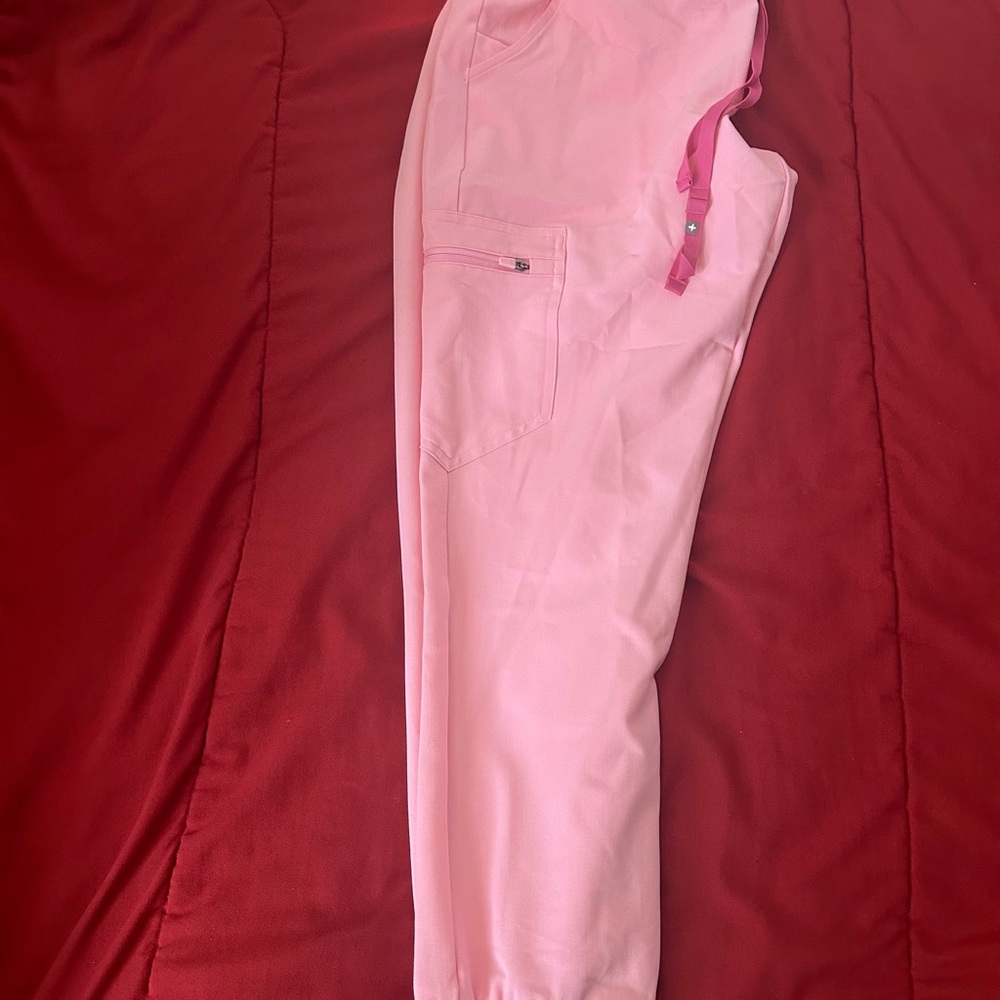 FIGS F*ing Pink SM|Petite High-Waisted Zamora Jogger Scrub Pants